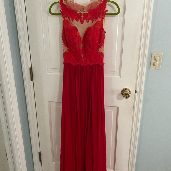 Red Sherri Hill Prom Dress Size 6 - Picture 2 of 5